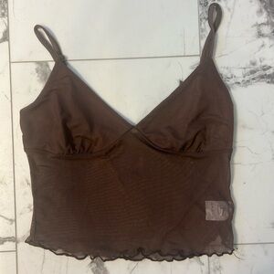 Brown mesh going out top - small
